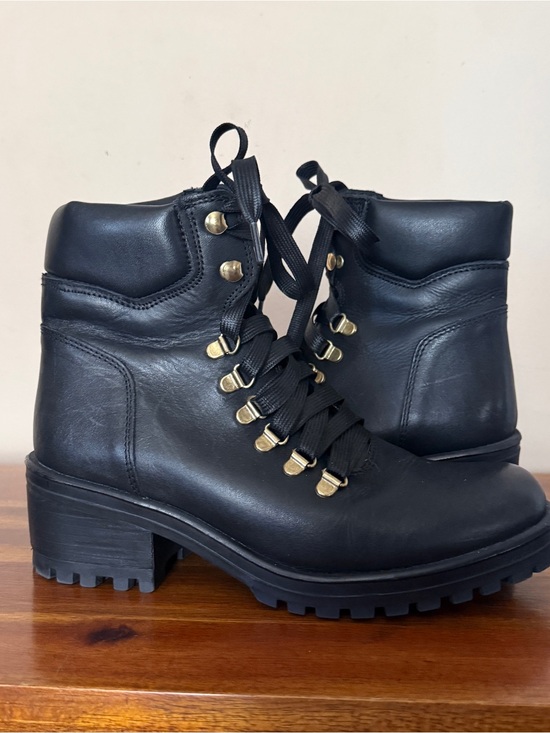 Steve Madden Shoes - Steve Madden Galway Black Leather Combat Hiking Boots Size 8 Back to School